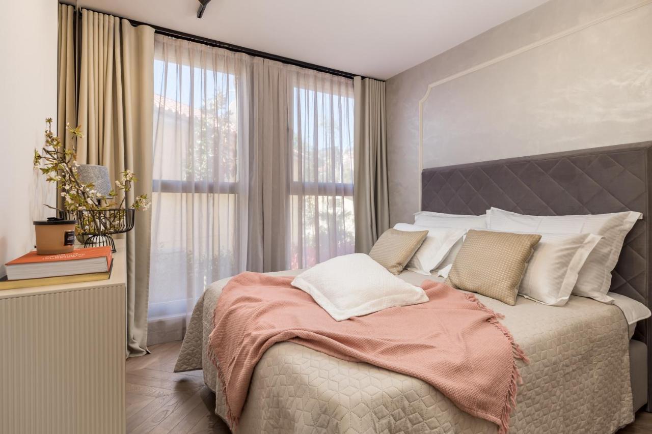 Abau Residence Apartment- 50M To The Sea Abbázia Kültér fotó